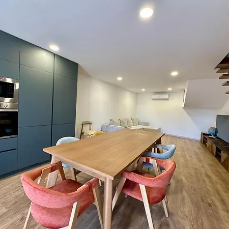 Modern House With Patio And Bbq * Porto